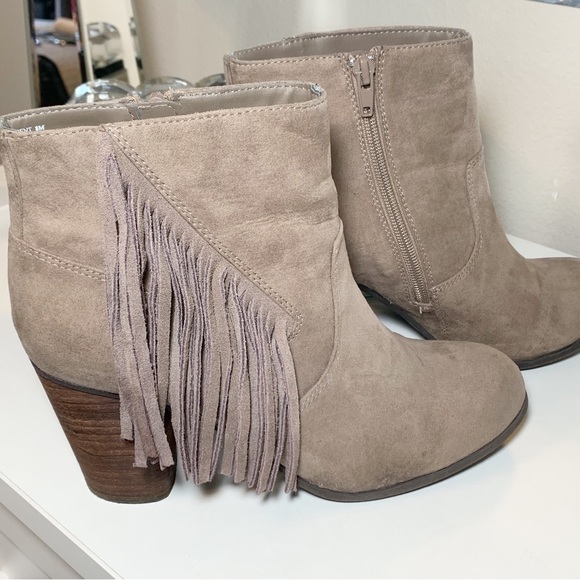 Madden Girl (size 8) Taupe Fringe Booties with Heels - Picture 5 of 16